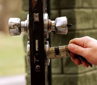 Lock Key Store Southlake, TX 817-612-4748 Lock Key Store Southlake, TX 817-612-4748 - 13-Re-Key-Locks